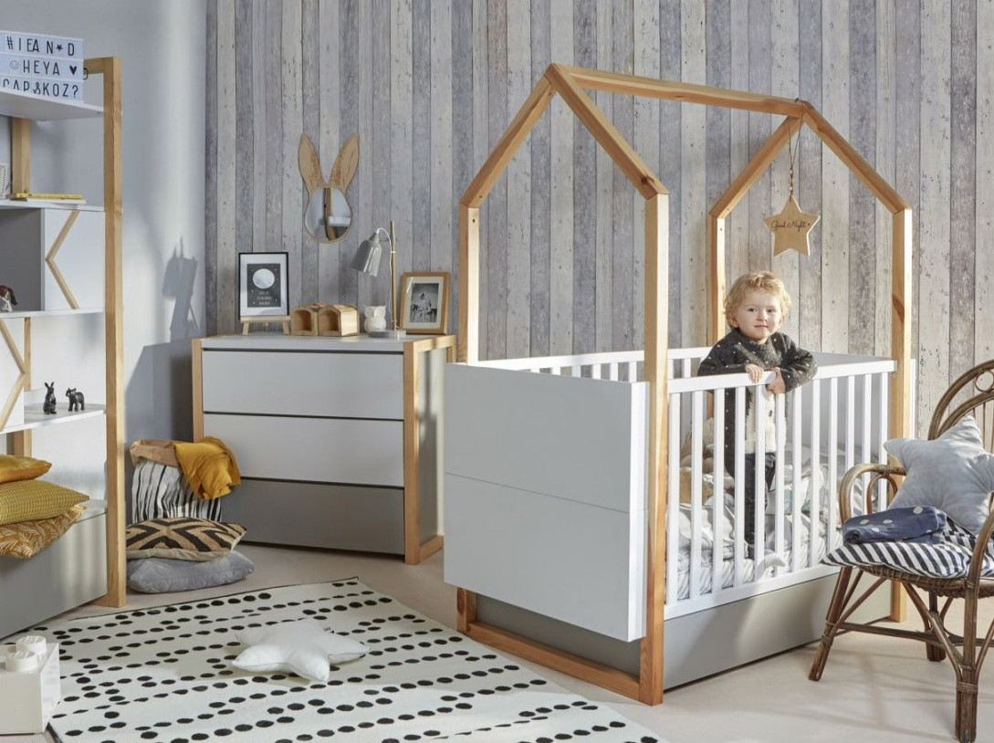 Baby - und Kinderzimmer Set Pinette  Mit Hausbett x  Auf  cm  verlängerbar